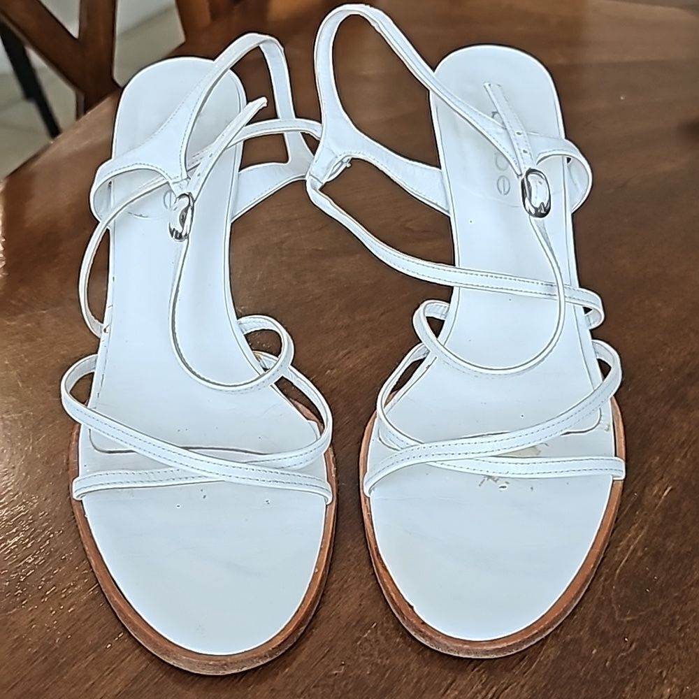 Bebe y2k‎ white, sctrappy heels size 8.5